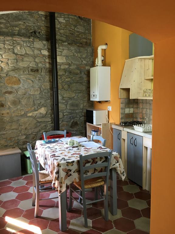 Casa Guido 2- La Porta Delle 5 Terre Beverino Exterior photo