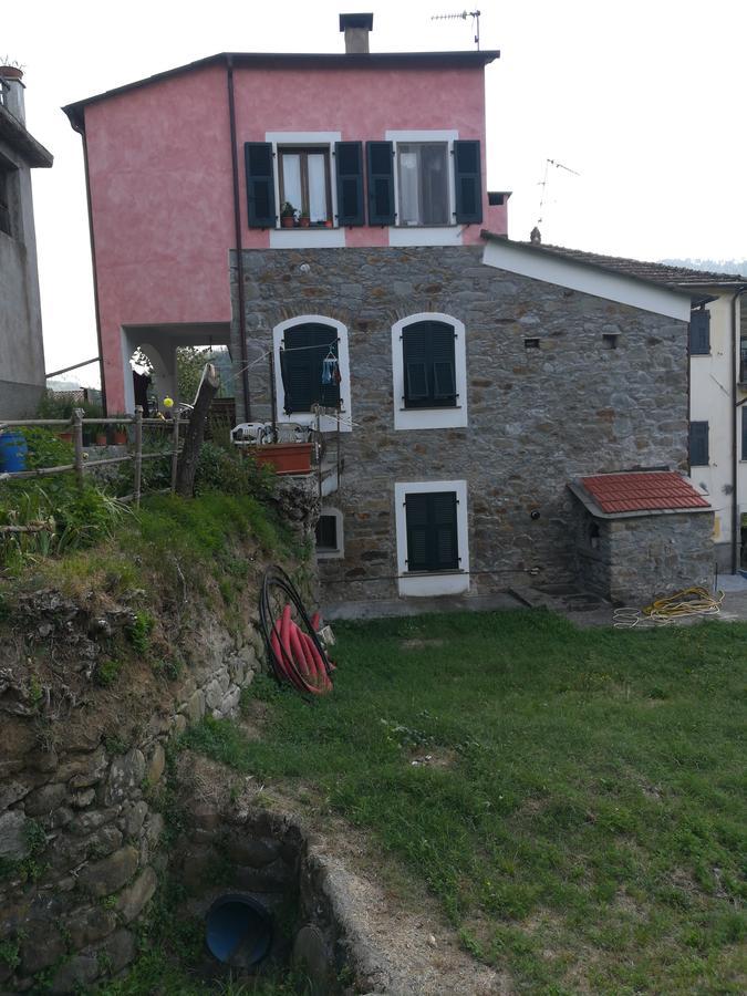 Casa Guido 2- La Porta Delle 5 Terre Beverino Exterior photo