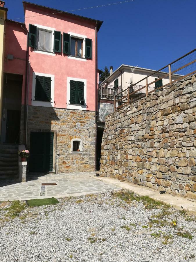 Casa Guido 2- La Porta Delle 5 Terre Beverino Exterior photo
